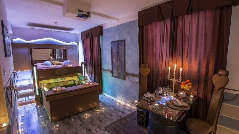 Hotel Butterfly - We Suite Torre del Lago Puccini Exterior foto