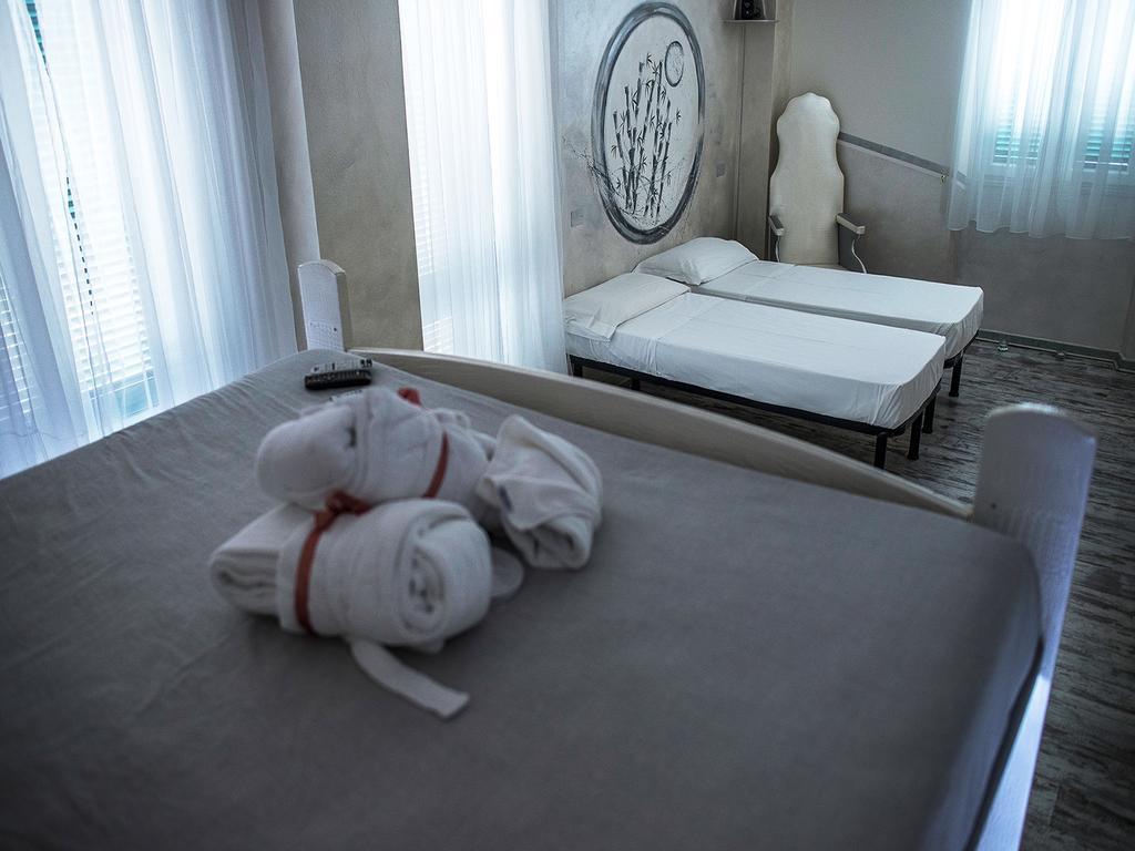 Hotel Butterfly - We Suite Torre del Lago Puccini Exterior foto