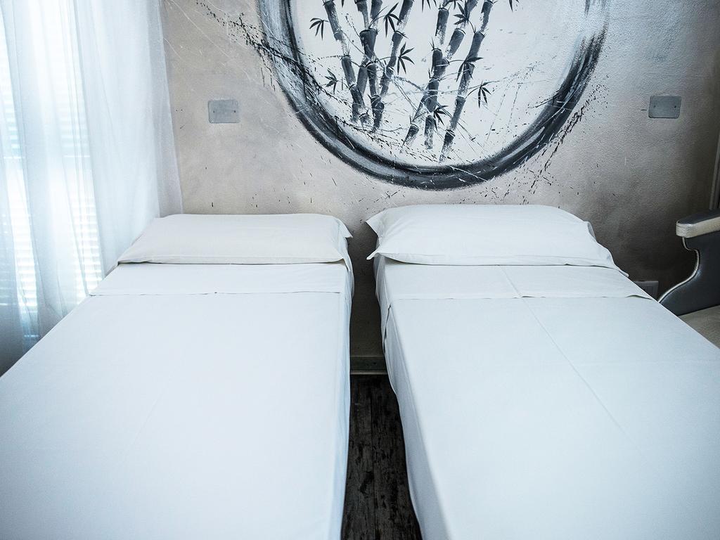 Hotel Butterfly - We Suite Torre del Lago Puccini Exterior foto